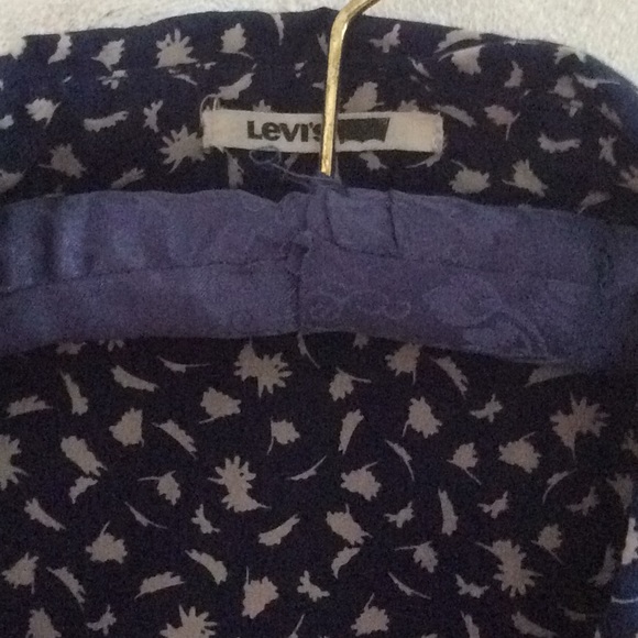 LEVIS BLOUSE ♥️EUC - Picture 2 of 5